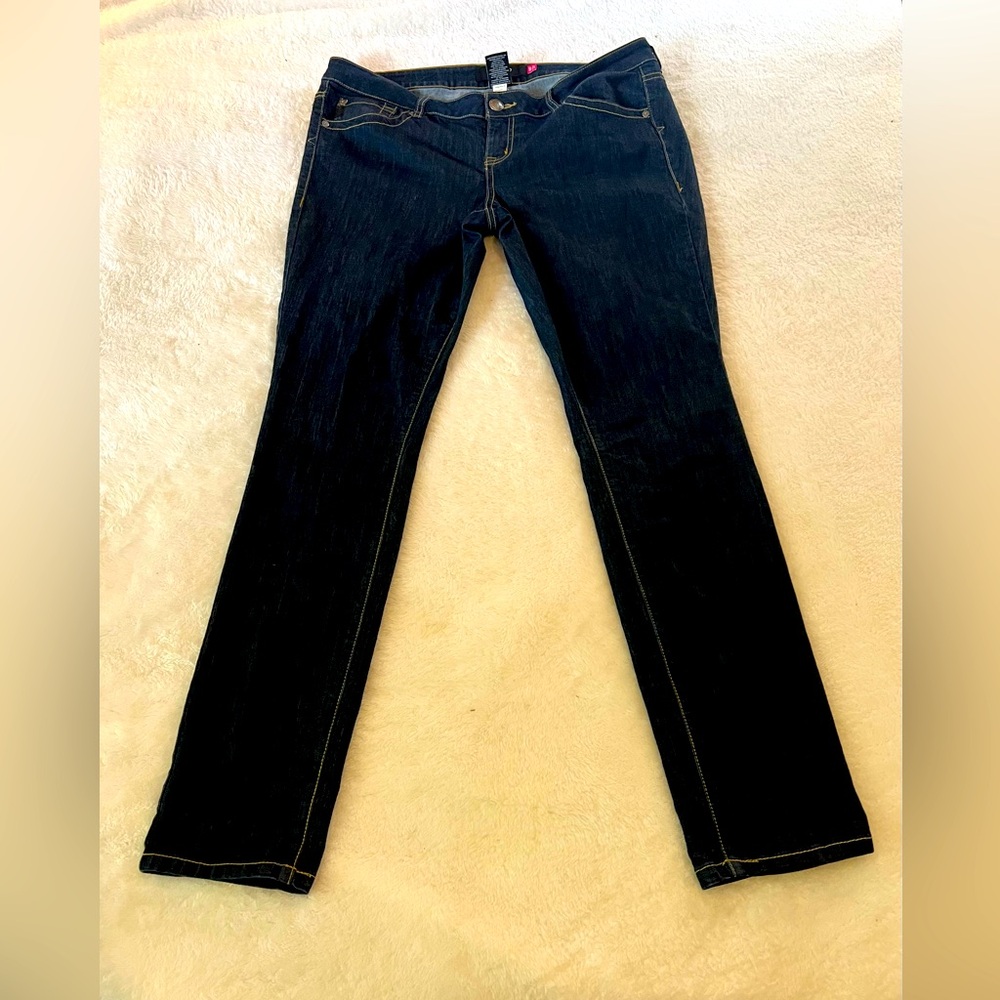 Torrid Dark Wash Jeans Size 18T